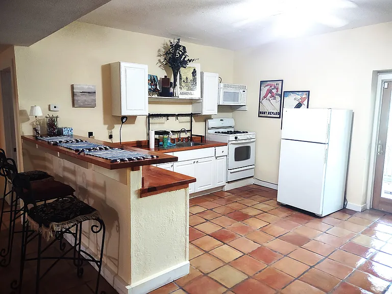 40 Mary Wendy Rd #2 — Photo 8