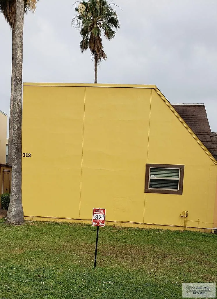 1 bed, 1.0 bath, 900 sqft, $1,550 — Photo 3