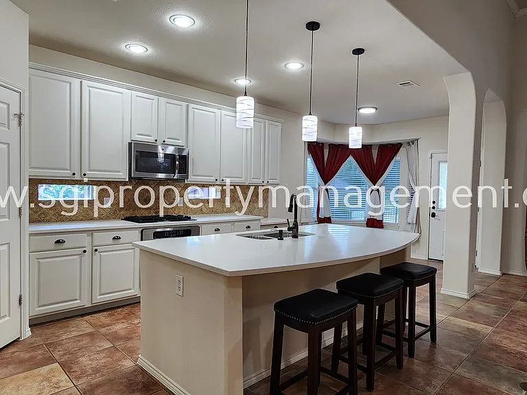 12032 Henderson Dr — Photo 7