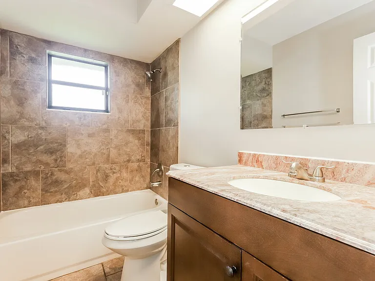 801 Cambridge Way — Photo 12