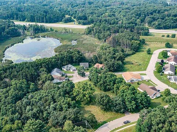 3rd image of 901 Charles Wright Dr