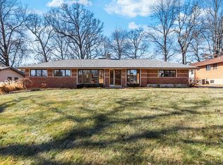9417 Oakwood Manor Ln, Saint Louis, MO