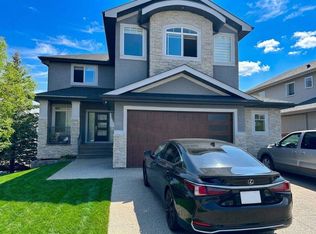 116 W Kinniburgh Blvd, Chestermere, AB T1X0M1