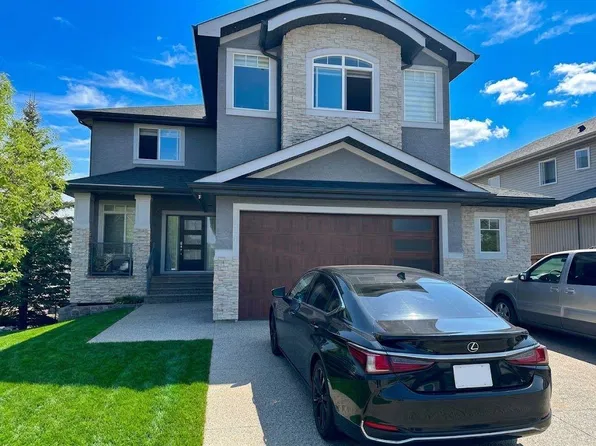 116 W Kinniburgh Blvd, Chestermere, AB T1X 0M1