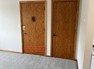 1233 Randolph Ave APT 4, Saint Paul, MN 55105