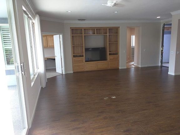 2nd image of 1761 Barn Valley Ln