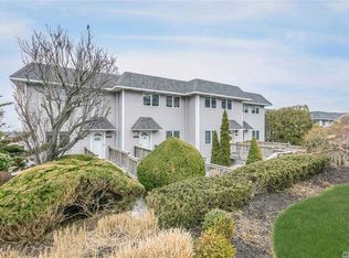 2004 Bluffs Dr S, Baiting Hollow, NY 11933