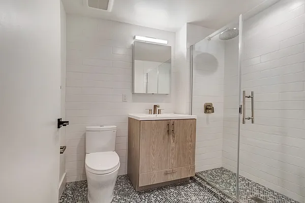 Rented by Compass | media 14