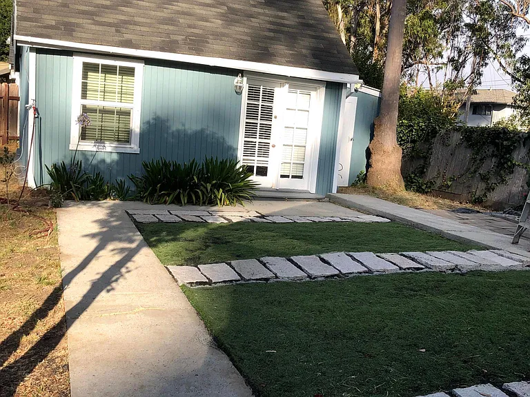 1015 E Cliff Dr #1/2-B — Photo 1