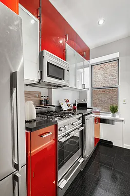 Sold by Compass | media 3