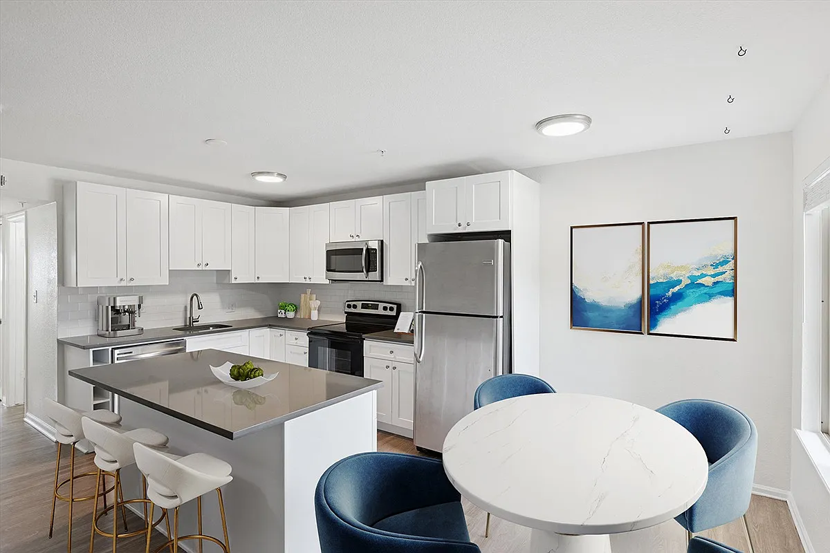 RockView Apartments — Photo 3