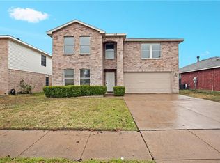 8745 Garden Springs Dr, Fort Worth, TX 76123