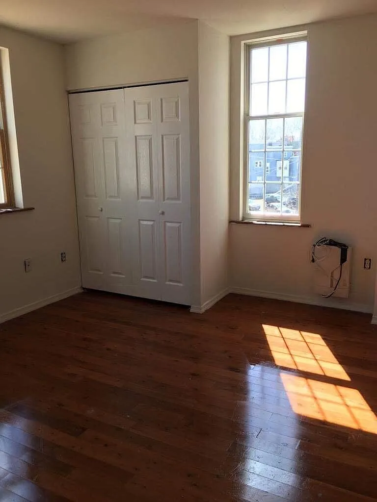1 bed, 500 sqft, $950 — Photo 2