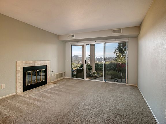 5th image of 7087 Camino Degrazia Unit 142