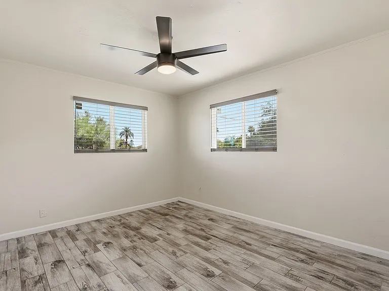 209 E McMurray Blvd — Photo 23