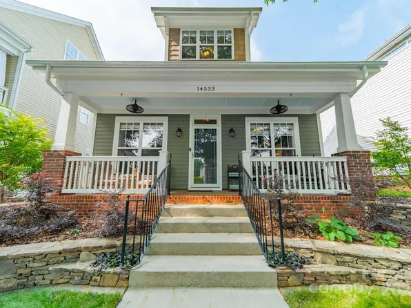 14533 Holly Springs Dr, Huntersville, NC 28078