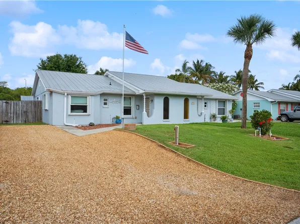 1933 Robalo Dr, Vero Beach, FL 32960