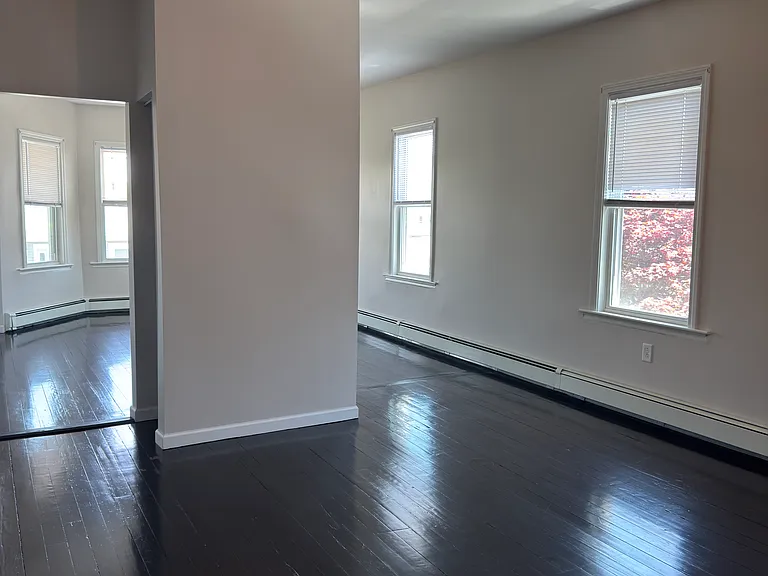 24 Potter St #2 — Photo 7