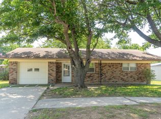 506 N Main St, Muenster, TX 76252