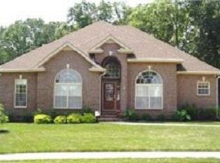 1061 Drakes Cove Rd S, Adams, TN 37010