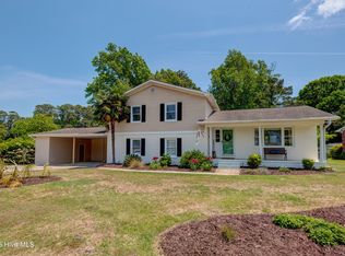 114 Buccaneer Rd, Wilmington, NC 28409
