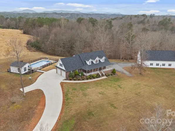 241 Taylor Cir, Granite Falls, NC 28630