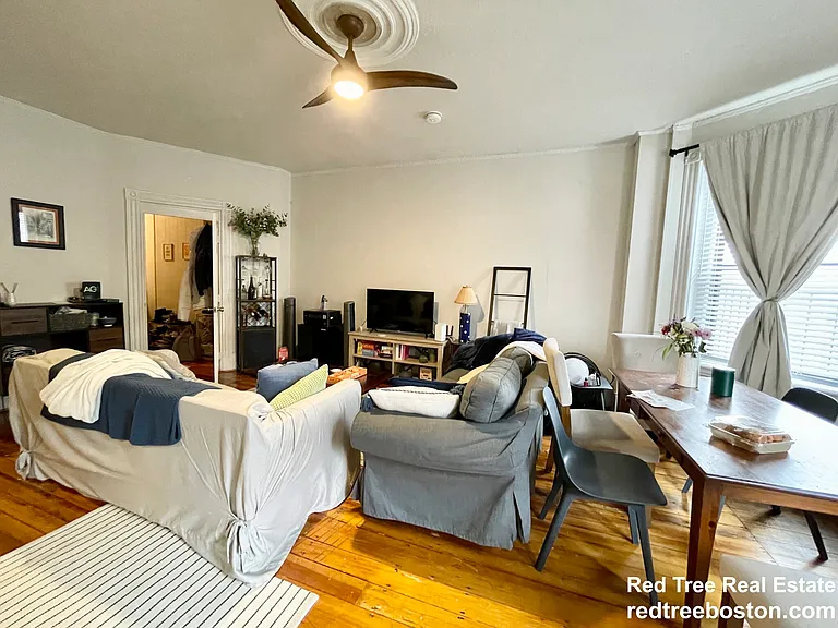 914 Beacon St #4 — Photo 25