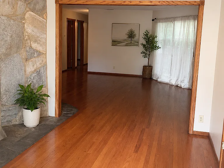 1148 E San Madele Ave — Photo 2