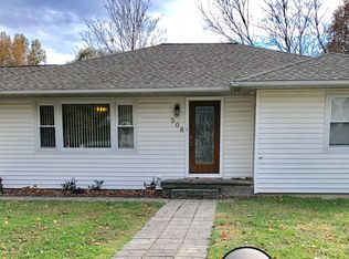 508 Parker St, Bartelso, IL 62218