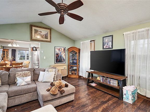 3rd image of 5336 Donner Dr