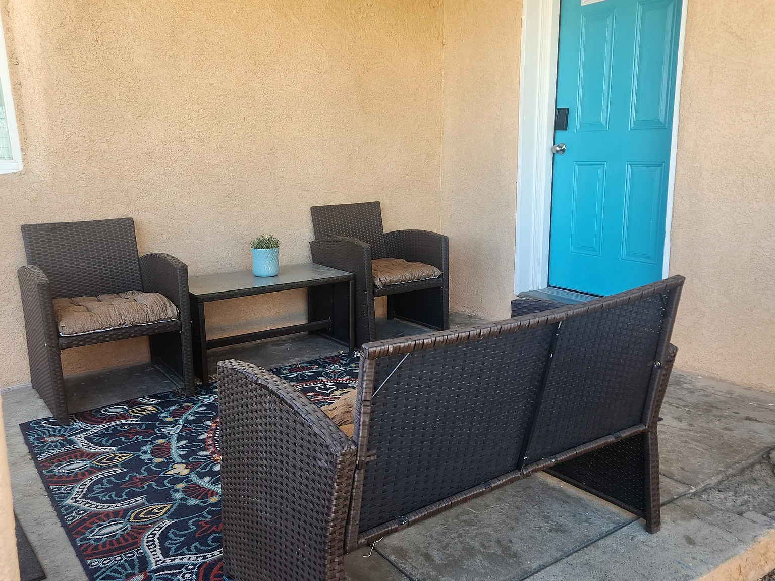 2 bed, 750 sqft, $1,595 — Photo 2