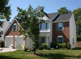 106 Crosswood Dr, Durham, NC 27703