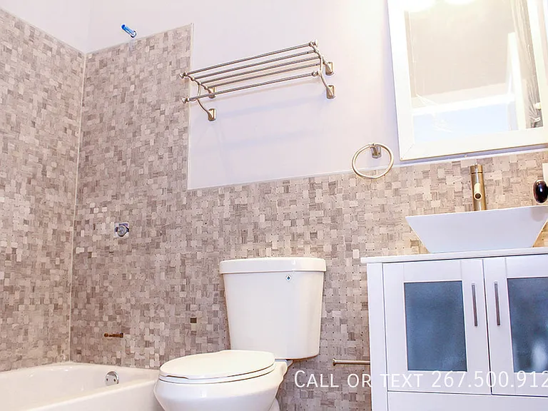 1025 E Montgomery Ave #9 — Photo 6
