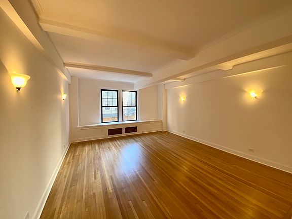 3rd image of 46 E 91st St #3-A