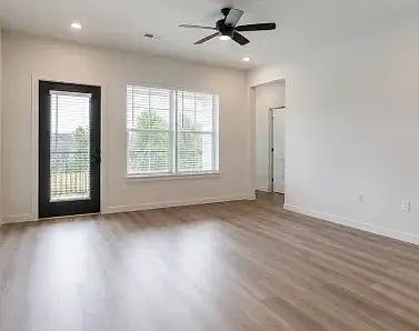 2nd image of 1120 W 7th St