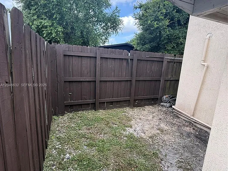 6716 NW 6th Ave #2 — Photo 19