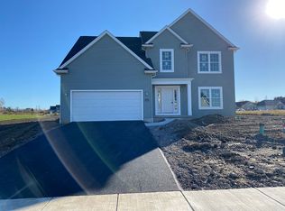 3347 Cross Creek Way, Hamburg, NY 14075