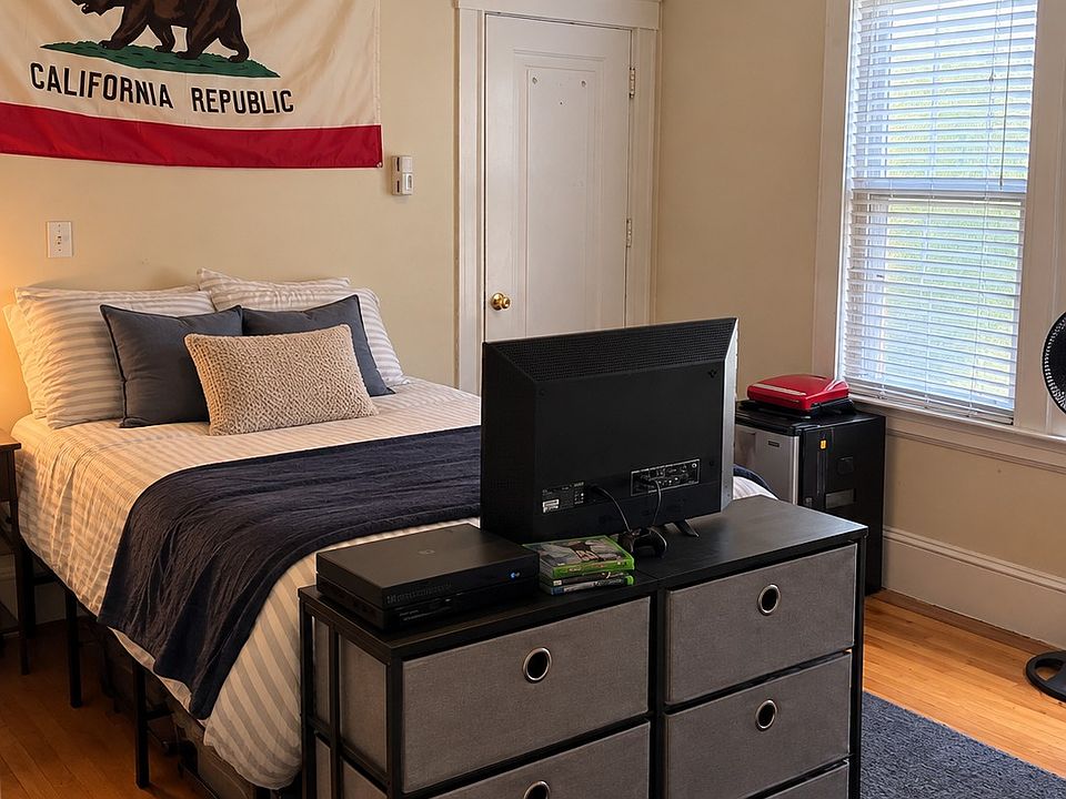 1st image of 264 Foster St #1D