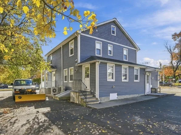 16 Mount Pleasant Ave, Whippany, NJ 07981