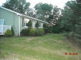 125 Old Bangor Rd, Newport, ME 04953