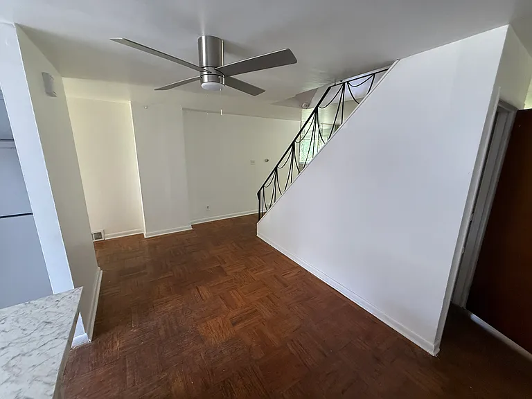 1538 Forrester Ave — Photo 18