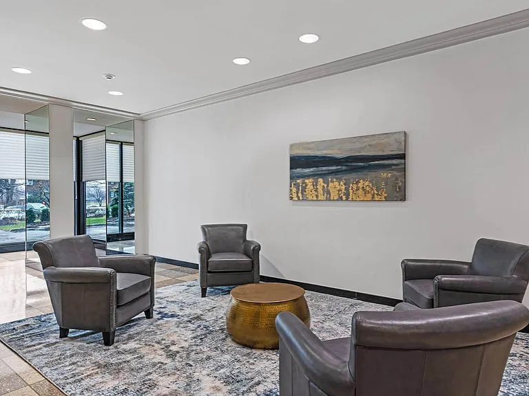 2000 Linwood Ave #9J — Photo 22