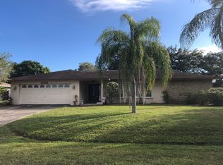627 SE 11th Ave, Cape Coral, FL 33990