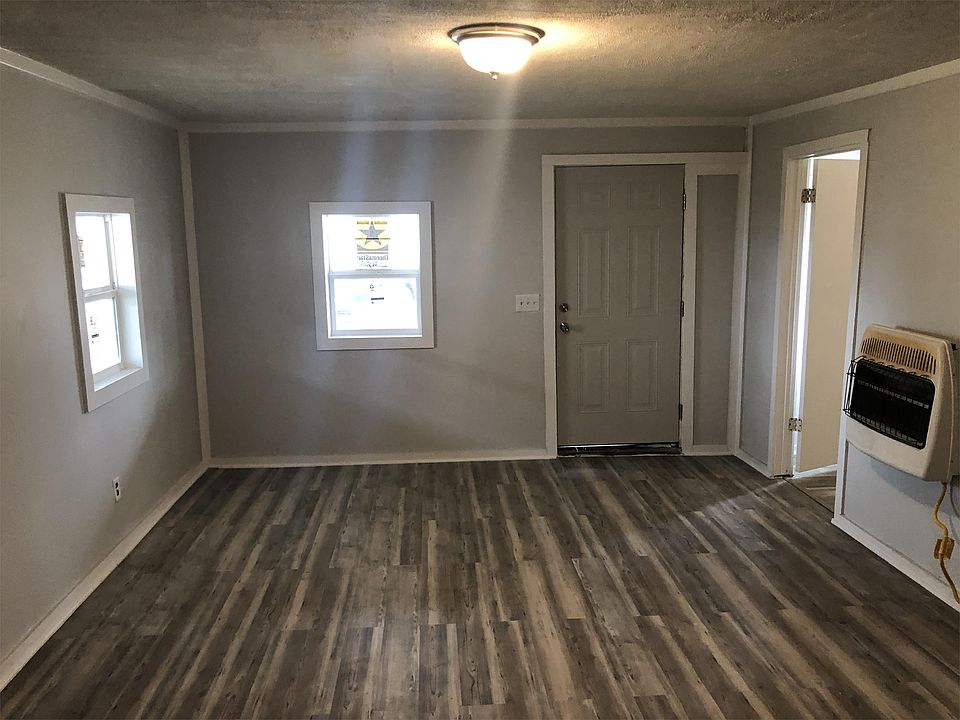 1st image of 736 S Noble St APT 3