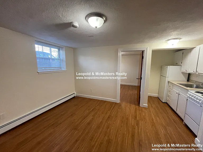 North Beacon St Brighton Apartments — Photo 15