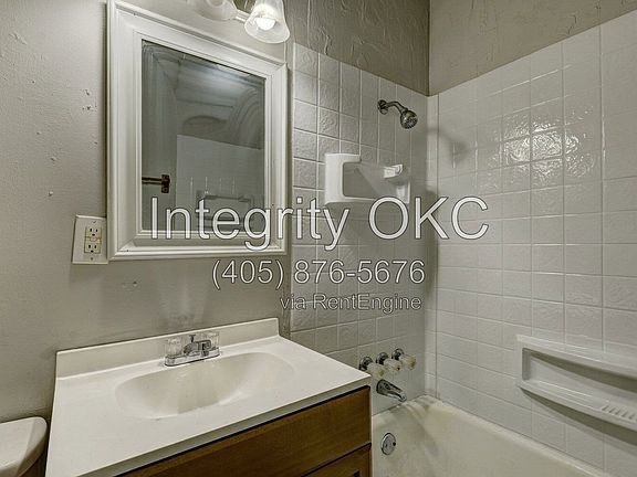 4th image of 3526 SW 39th St
