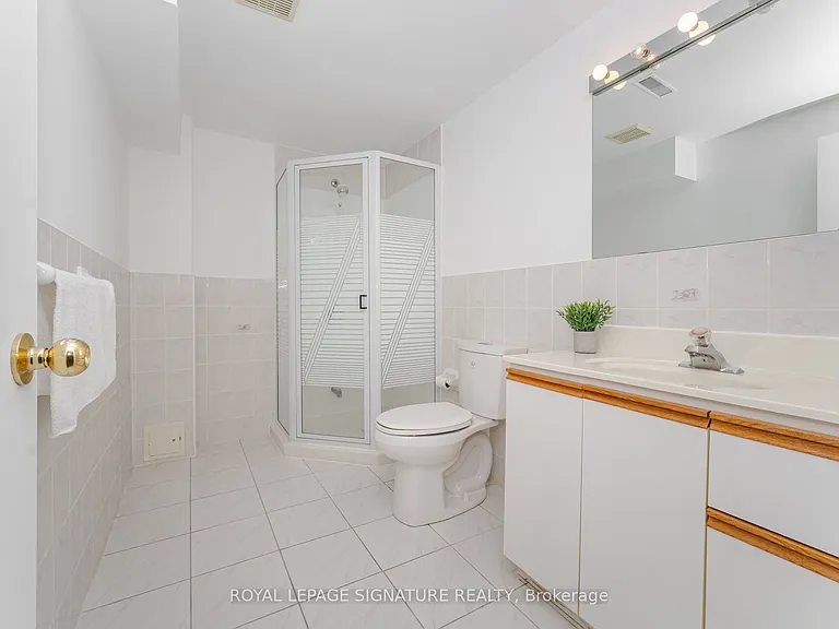 5217 Fallingbrook Dr — Photo 46