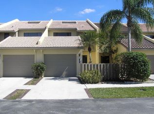 1957 Canterbury Cir, Wellington, FL 33414