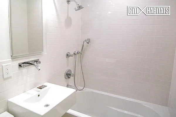 Rented by Citi Habitats | media 36