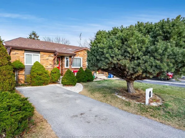 30 Remark Dr, Kingsville, ON N9Y 3X6